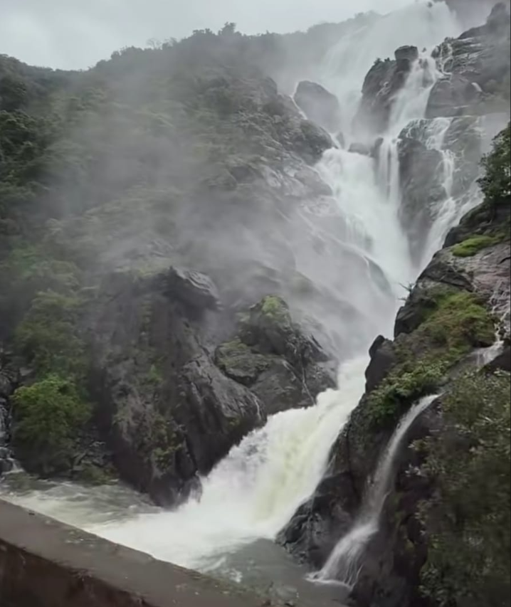 Experience the breathtaking monsoon train journey from Castle Rock to Goa, passing through misty Western Ghats, lush forests, tunnels and the majestic Dudhsagar Falls.  This scenic railway route offers nature lovers a spectacular front-row view of Karnataka and Goa’s monsoon beauty.