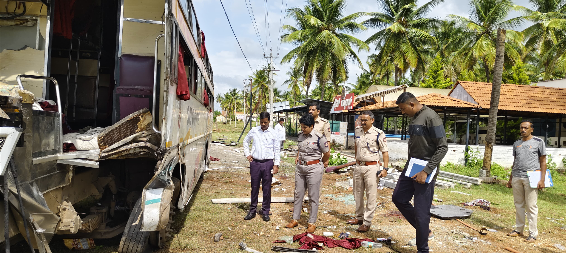 Speeding Bus Overturns in Mandya After Hitting Highway Signboard; 2 Dead, Over 20 Injured